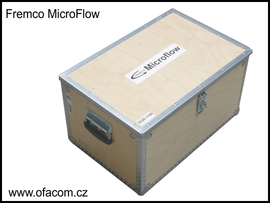 Přepravní bedna zafukovačky optických mikrokabelů Fremco MicroFlow s příslušenstvím.