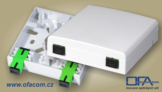 Optická zásuvka se dvěma SC konektory pro zákaznické ukončení přípojek v FTTH sítích 