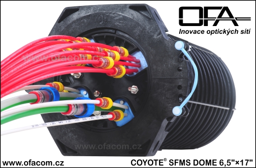 Optická spojka PLP COYOTE SFMS DOME 6,5"×17"s detailem vstupů trubiček 5/3,5 mm.