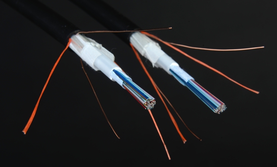 Optické kabely ribbonové konstrunce 144 vláken.